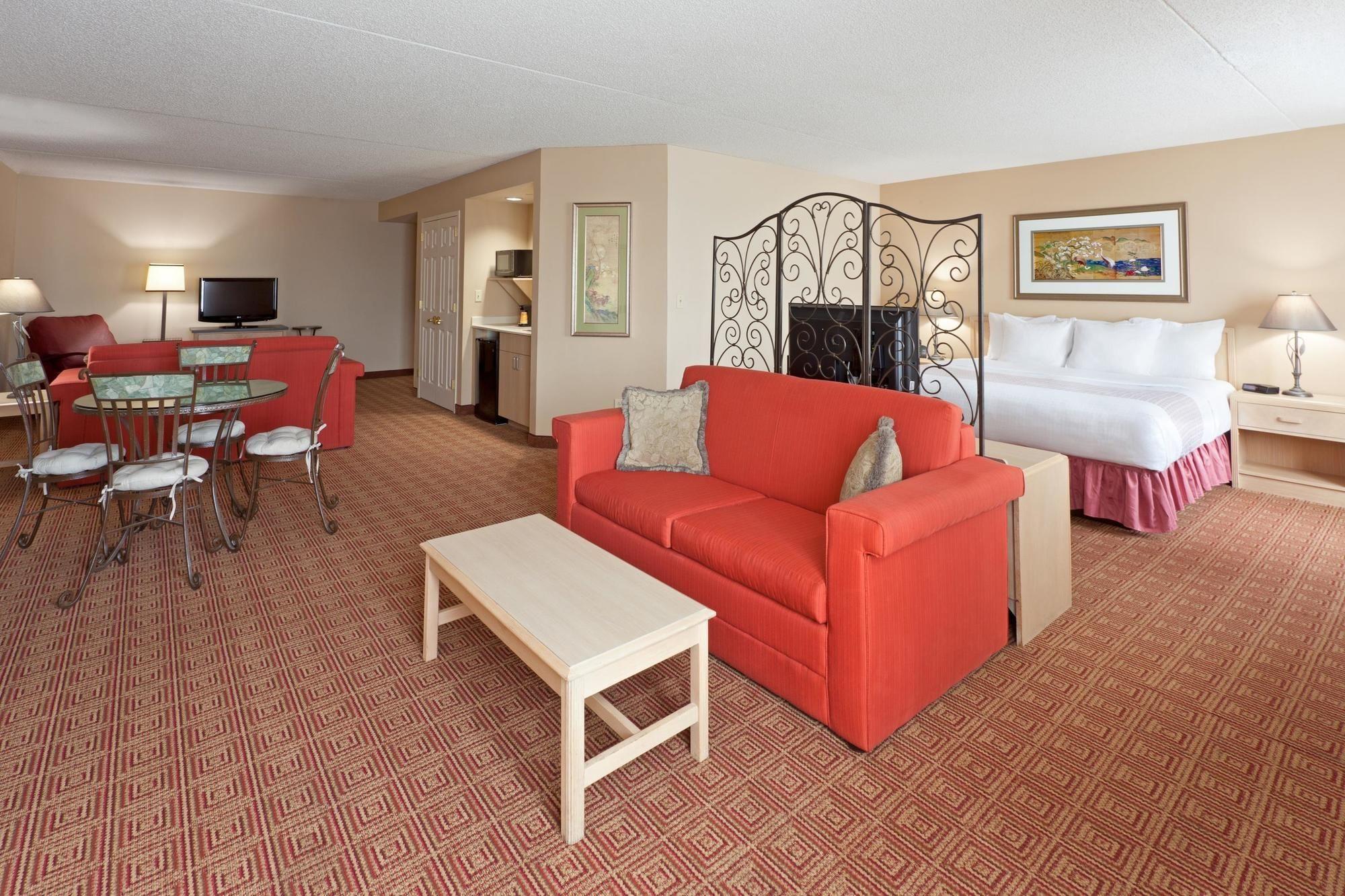La Quinta By Wyndham Garden City Ngoại thất bức ảnh