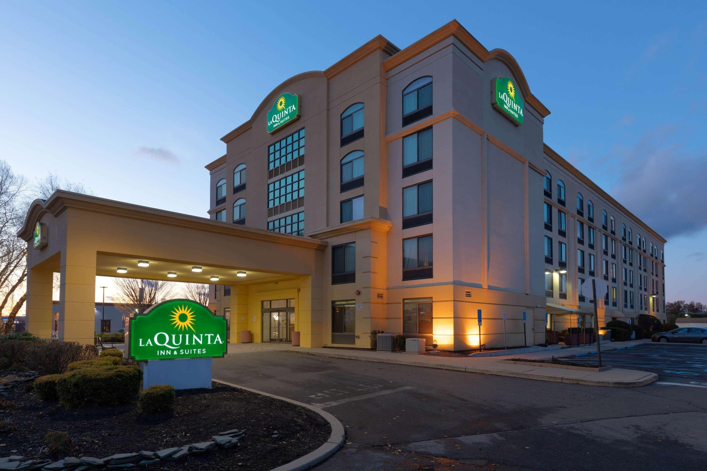 La Quinta By Wyndham Garden City Ngoại thất bức ảnh