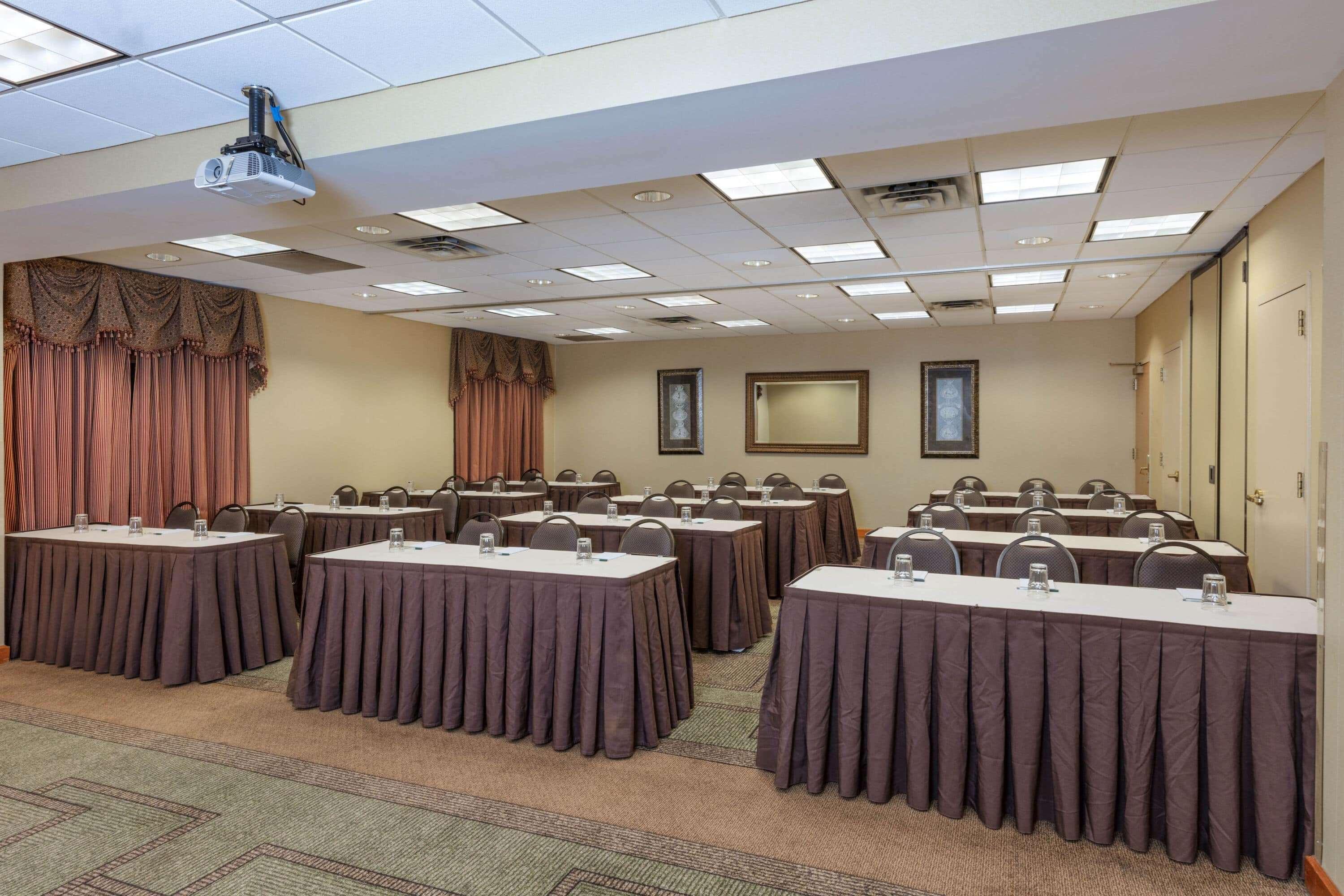 La Quinta By Wyndham Garden City Ngoại thất bức ảnh